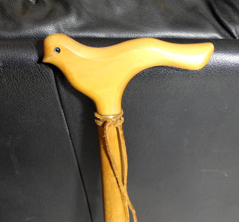 WOODEN CANE WITH AN OAK BIRD AND GLASS EYES HANDLE - BID NOW!!!!