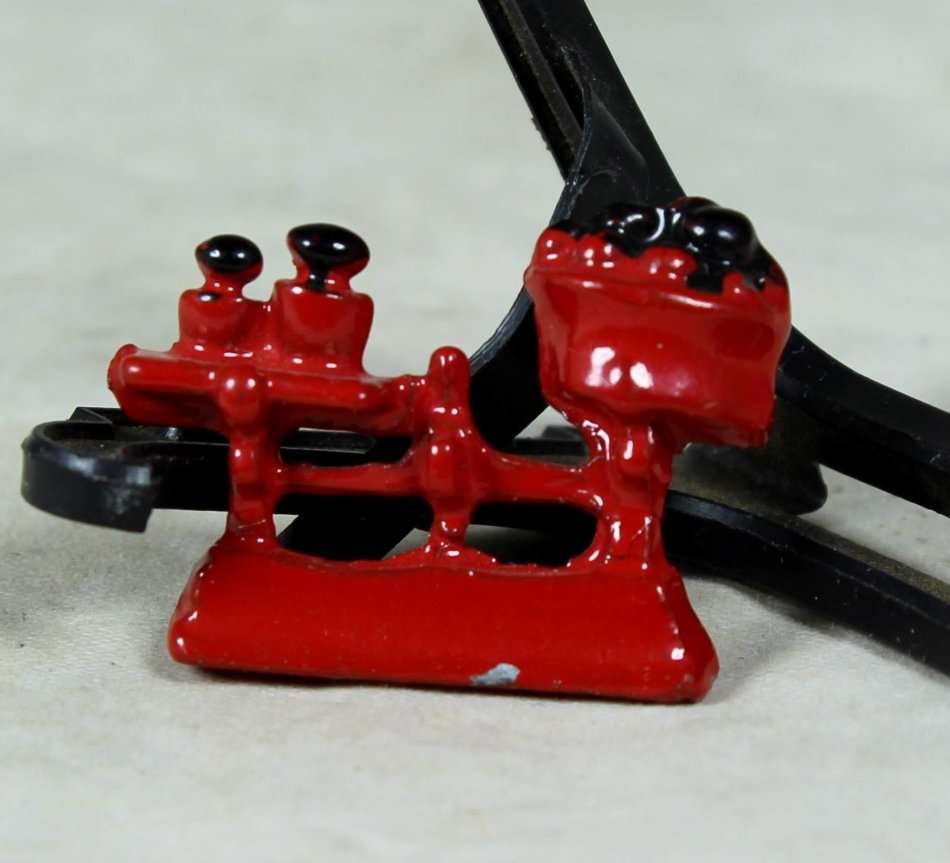 Miniature metal scale