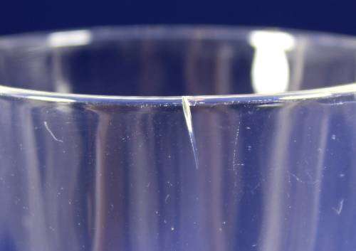 A SET OF FOUR CRYSTAL WINE GLASSES - BID NOW!!