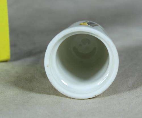 PORCELAIN THIMBLE - BIRD IN A TREE - BID NOW!!