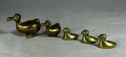 MINIATURE BRASS DODO FAMILY (UNIQUE) - BID NOW !!!
