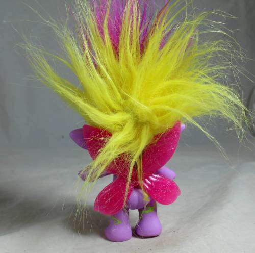 ZELF WITH PINK WINGS (BEAUTIFUL)-BID NOW!!