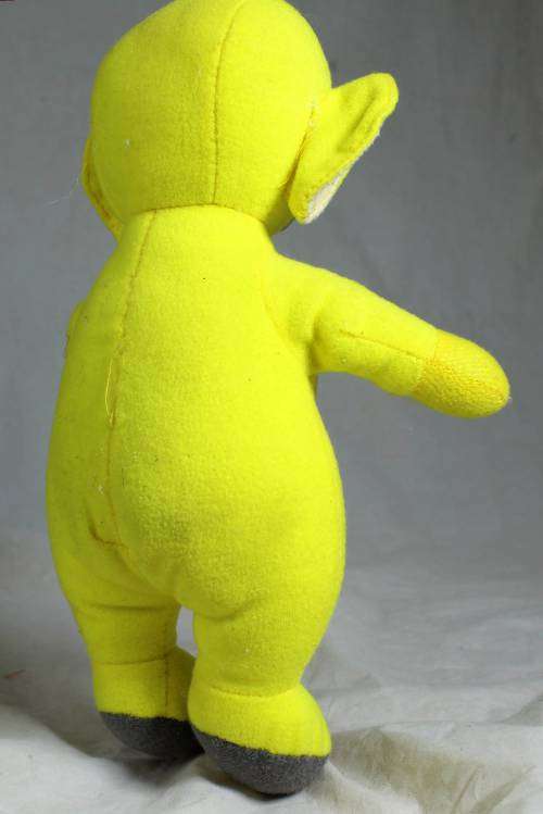 YELLOW TELLY TUBBIE (LAA-LAA) (TIMELESS)  BID NOW!!