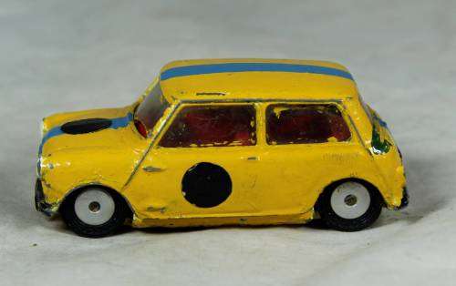 CORGI TOYS AUSTIN SEVEN-BID NOW!!