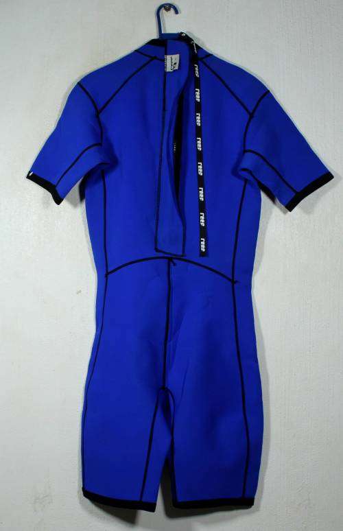 REEF WETSUIT (SHORT) EXTRA LARGE - BID NOW!!