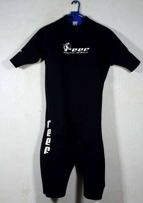 REEF WETSUIT (SHORT) EXTRA LARGE - BID NOW!!