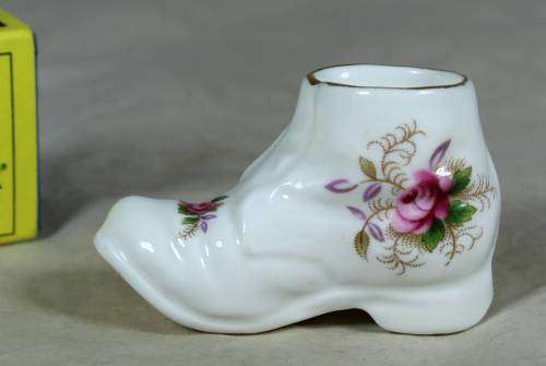 Royal Albert - moss lavender rose - miniature shoe