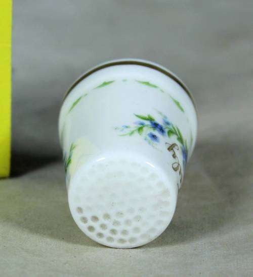 COLLECTABLE THIMBLE-ROYAL ALBERT-JULY (LOVELY)-BID NOW!!