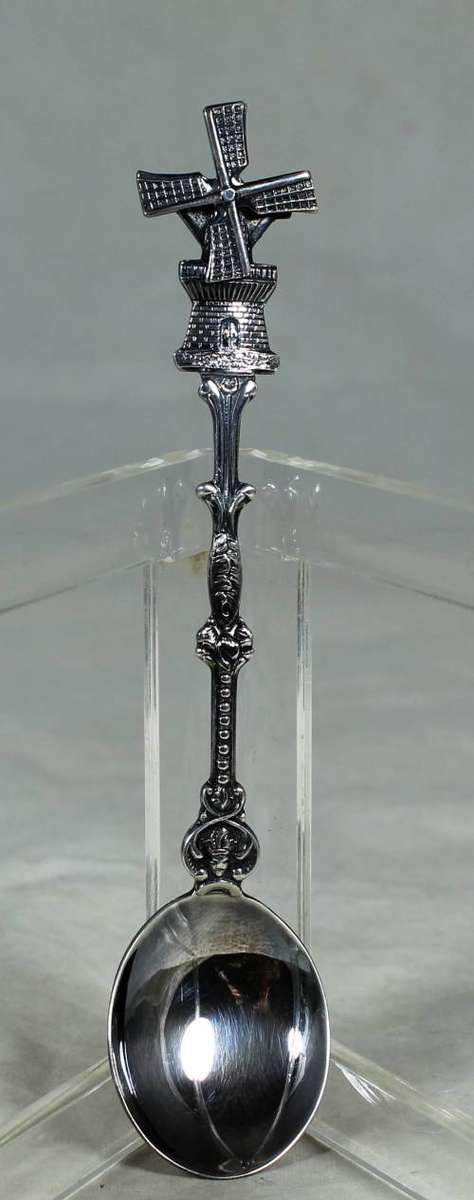 SOUVENIR SPOON-DUTCH WINDMILL(BEAUTIFUL) -BID NOW!!!