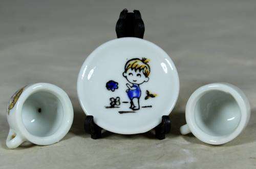 2 BEAUTIFUL PORCELAIN CUPS & ONE SAUCER - BID NOW!!!