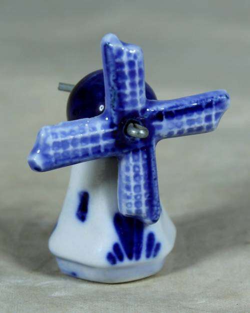 blue and white windmill