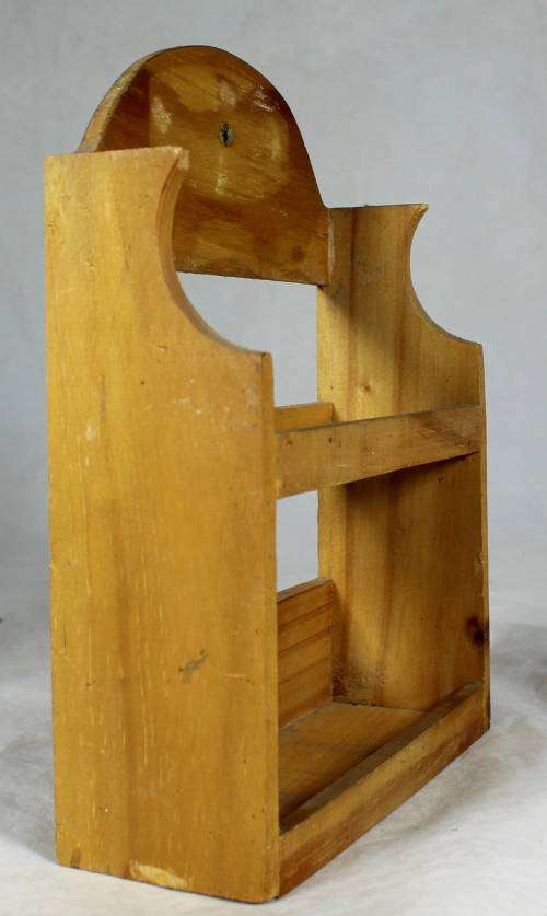 SMALL VINTAGE WOODEN SPICE RACK -BID NOW!!!