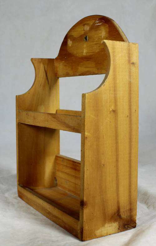 SMALL VINTAGE WOODEN SPICE RACK -BID NOW!!!