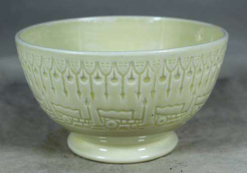 1949 SVK CROWN DEVON MADE IN ENGLAND BOWL -BID NOW!!!