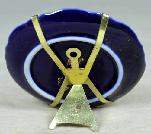STUNNING SMALL LIMOGES DISPLAY PLATE WITH STAND - BID NOW