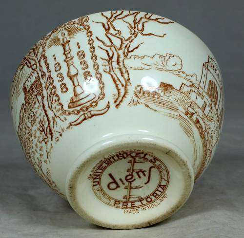 DE SPHINX MAASTRACHT COMMERATIVE VOORTREKKER MONUMENT BOWL-BID NOW