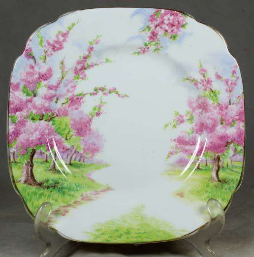 ELEGANT ROYAL ALBERT BLOSSOM TIME SIDE PLATE-BID NOW!