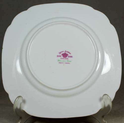 ELEGANT ROYAL ALBERT BLOSSOM TIME SIDE PLATE-BID NOW!