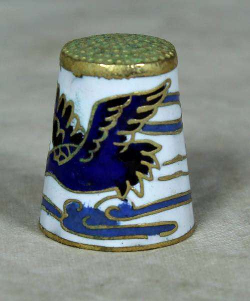 THIMBLE-CLOISONNE(BLUE&WHITE STORK)BID NOW!!