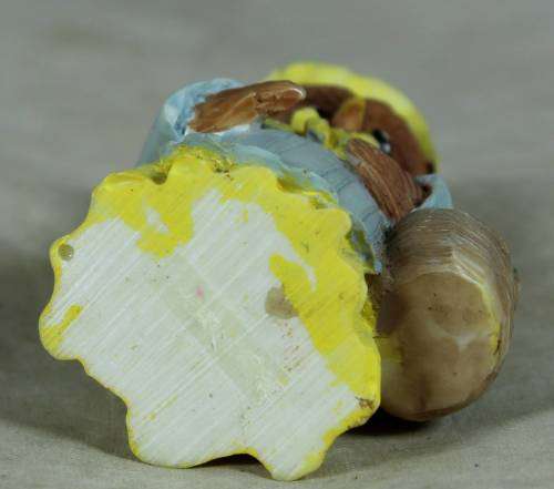 MINIATURE-MUMMY OWL GOING SHOPPING