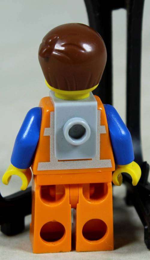 MINIATURE LEGO FIGURINE-EMMET(THE LEGO MOVIE) BID NOW