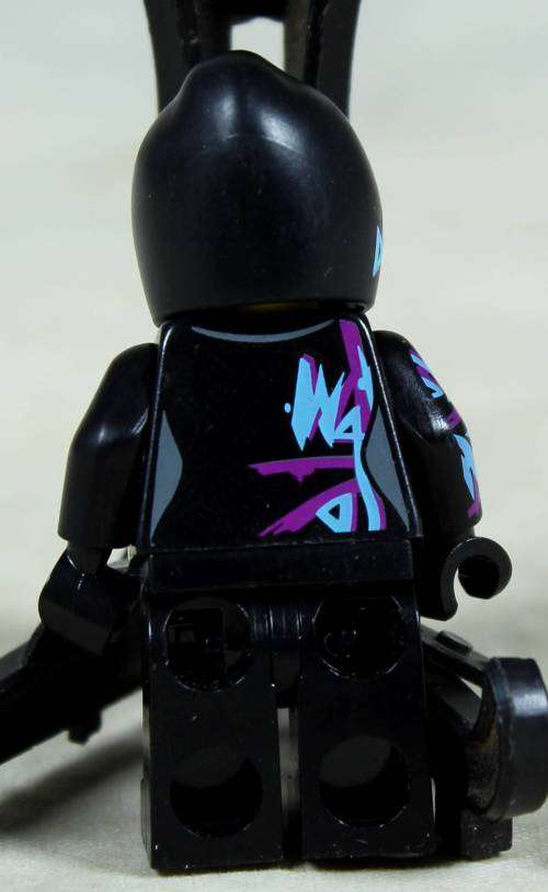 MINIATURE LEGO FIGURINE-WYLDSTYLE WITH A HOOD(LEGO MOVIE) BID NOW