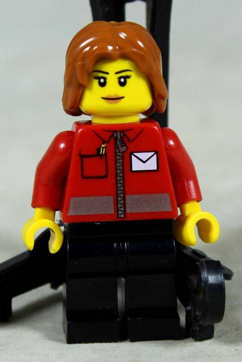 Lego mini figurine - Postwoman