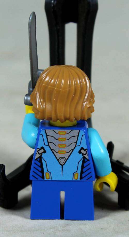 MINIATURE LEGO FIGURINE-ROBIN UNDERWOOD(NEX KNIGHTS)BID NOW!