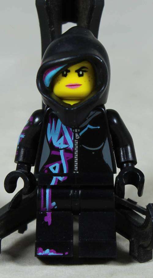 MINIATURE LEGO FIGURINE-WYLDSTYLE WITH A HOOD(LEGO MOVIE) BID NOW!