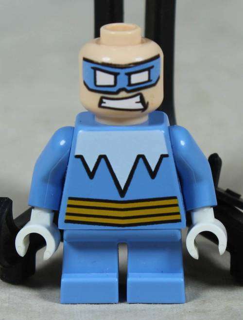 MINIATURE LEGO FIGURINE-CAPTAIN COLD(SHORT LEGS) BID NOW!