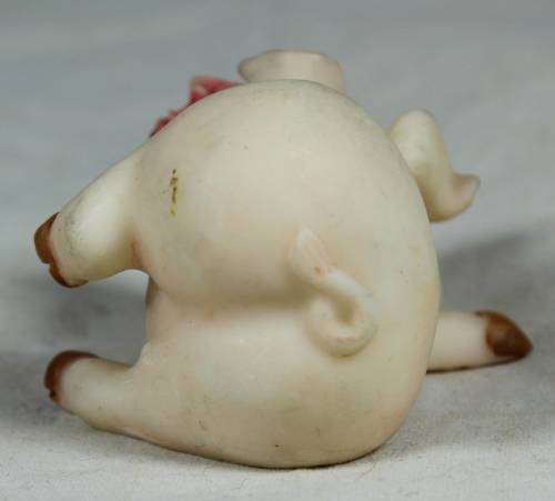 MINIATURE-PIG WITH FLOWERS(LOVELY)BID NOW!!