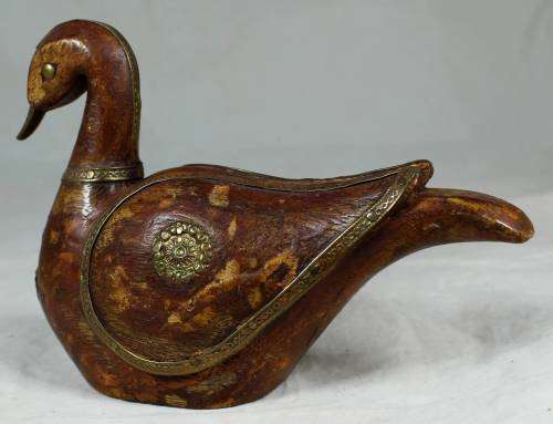 AMAZING WOODEN DUCK WITH BRASS INLAY-BID NOW!!