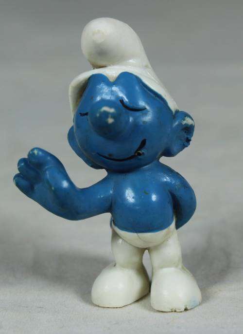 PEYO WEST GERMANY SHY SMURF-BID NOW!!