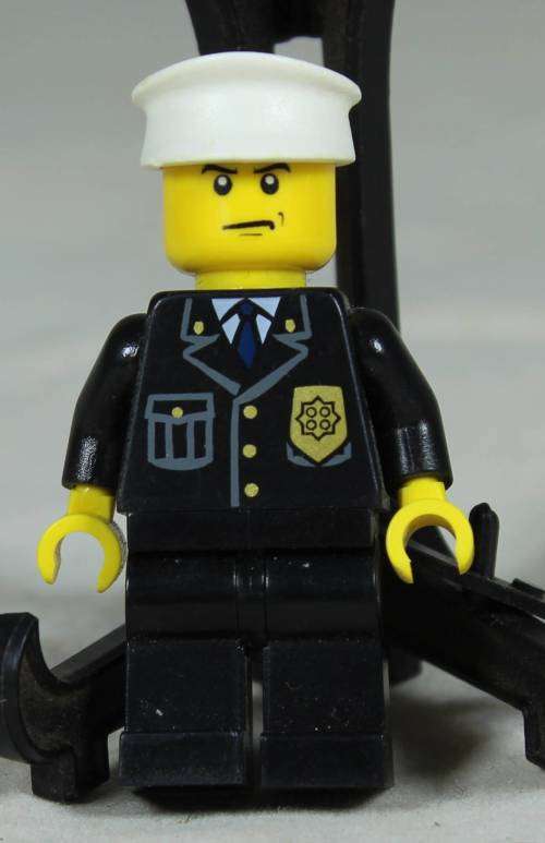 Lego mini figurine - Policeman with a white hat