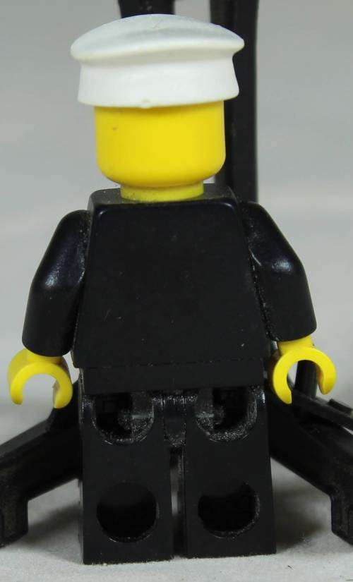 Lego mini figurine - Policeman with a white hat