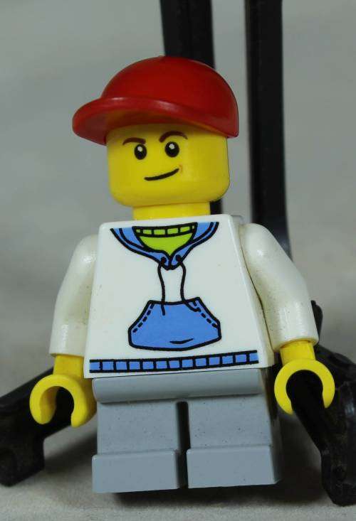 Lego mini figurine - Boy with a hoody (Toys R US Truck CTY0184)