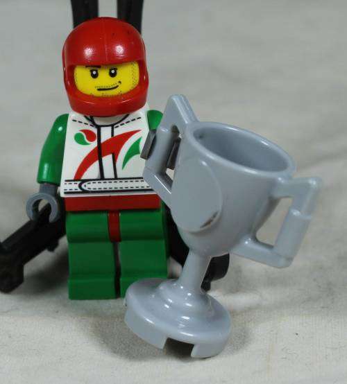 LEGO MINI FIGURINE-OCTAN RACING DRIVER WITH A TROPHY(CTY0435)BID NOW!!