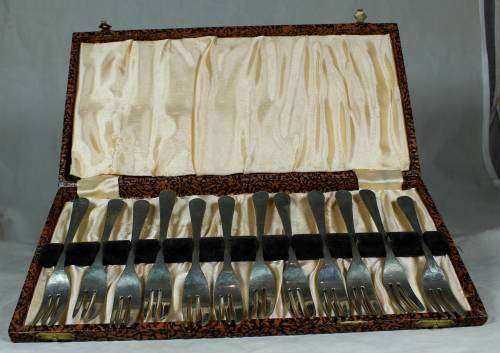 SET OF TWELVE SHEFFIELD CAKE FORKS(STUNNING)-BID NOW!!!