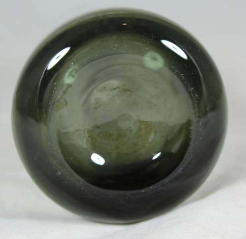 BEAUTIFUL SHADED GLASS VASE BID NOW!!!