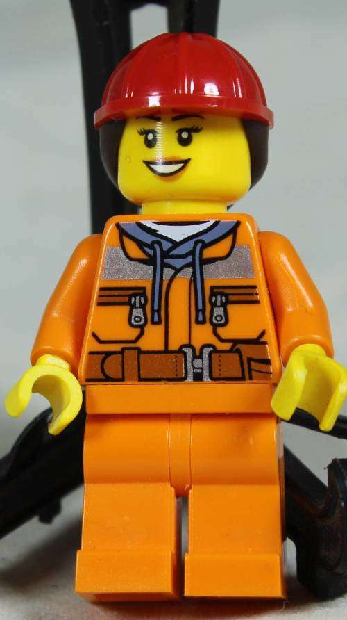 LEGO MINI FIGURINE-FEMALE CONSTRUCTION WORKER CTY0528 BID NOW!!