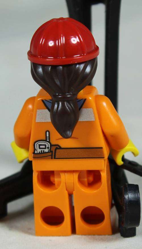 LEGO MINI FIGURINE-FEMALE CONSTRUCTION WORKER CTY0528 BID NOW!!