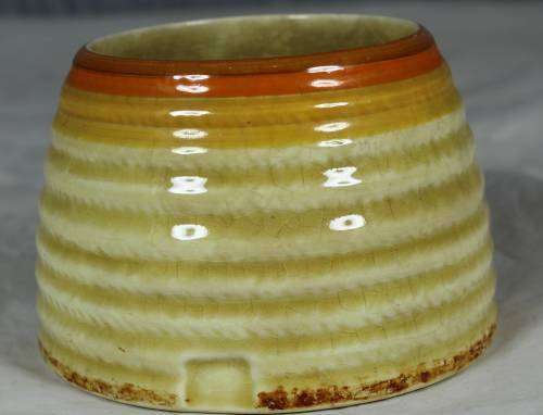 BEAUTIFUL HANDPAINTED CLARICE CLIFF(SUGAR BOWL MADE IN ENGLAND)BID NOW!!