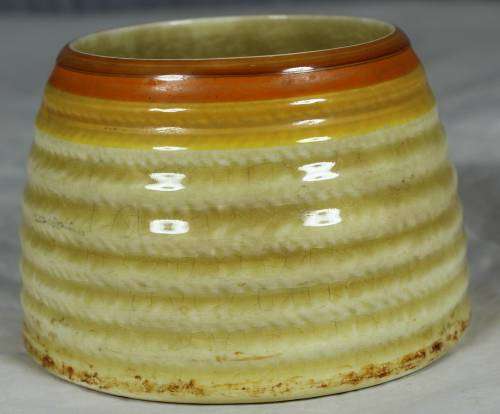 BEAUTIFUL HANDPAINTED CLARICE CLIFF(SUGAR BOWL MADE IN ENGLAND)BID NOW!!