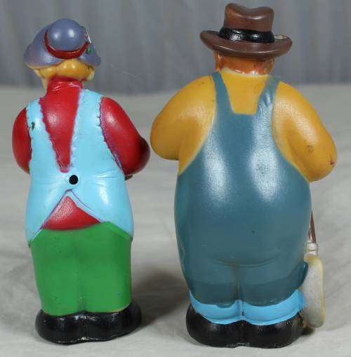 VINTAGE PAIR OF A PLASTIC FARMER AND HIS WIFE-BID NOW!