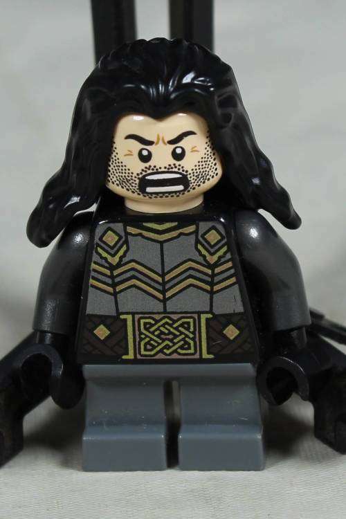 LEGO MINI FIGURINE-KILI THE DWARF(THE HOBBIT BATTLE OF 5 ARMIES LOR096) BID NOW!!