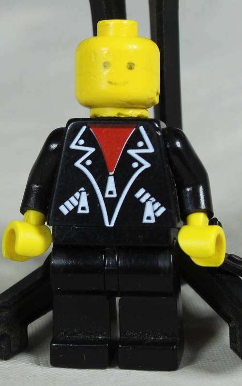 LEGO MINI FIGURINE-MAN WITH A LEATHER JACKET(HOT ROD CLUB LEA001)BID NOW!!
