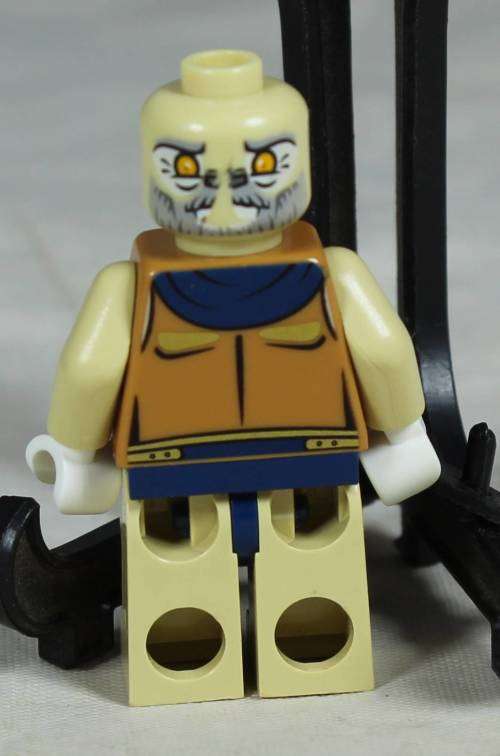 LEGO MINI FIGURINE-LAGRAVIS(LEGENDS OF CHIMA LOC041)BID NOW!!