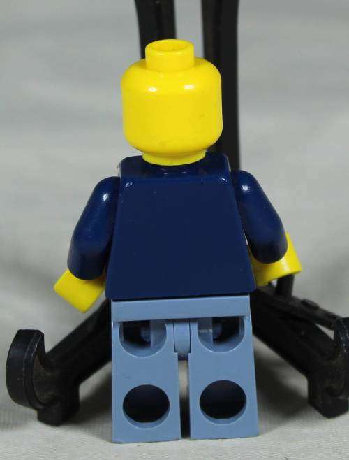 LEGO MINI FIGURINE-CONDUCTOR(TRAIN STATION)BID NOW