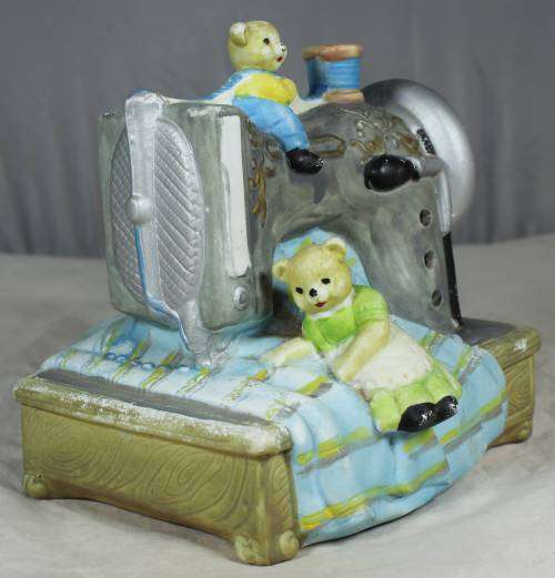 BEARS SITTING ON A LARGE SEWING MACHINE (ADORABLE) BID NOW !!
