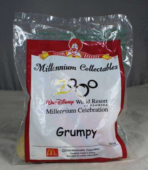 McDONALD`S MILLENNIUM COLLECTABLES(2000) GRUMPY, DOC, SLEEPY, DOPEY, SNEEZY, BASHFULL &HAPPY